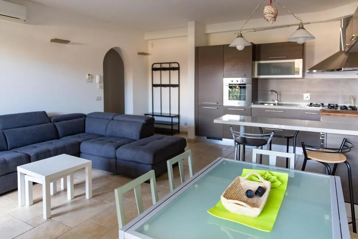 Tranquil & Modern Apartment Outside Ztl Firenze